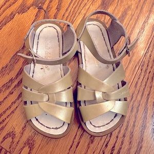 Gold Saltwater Sandals size 8